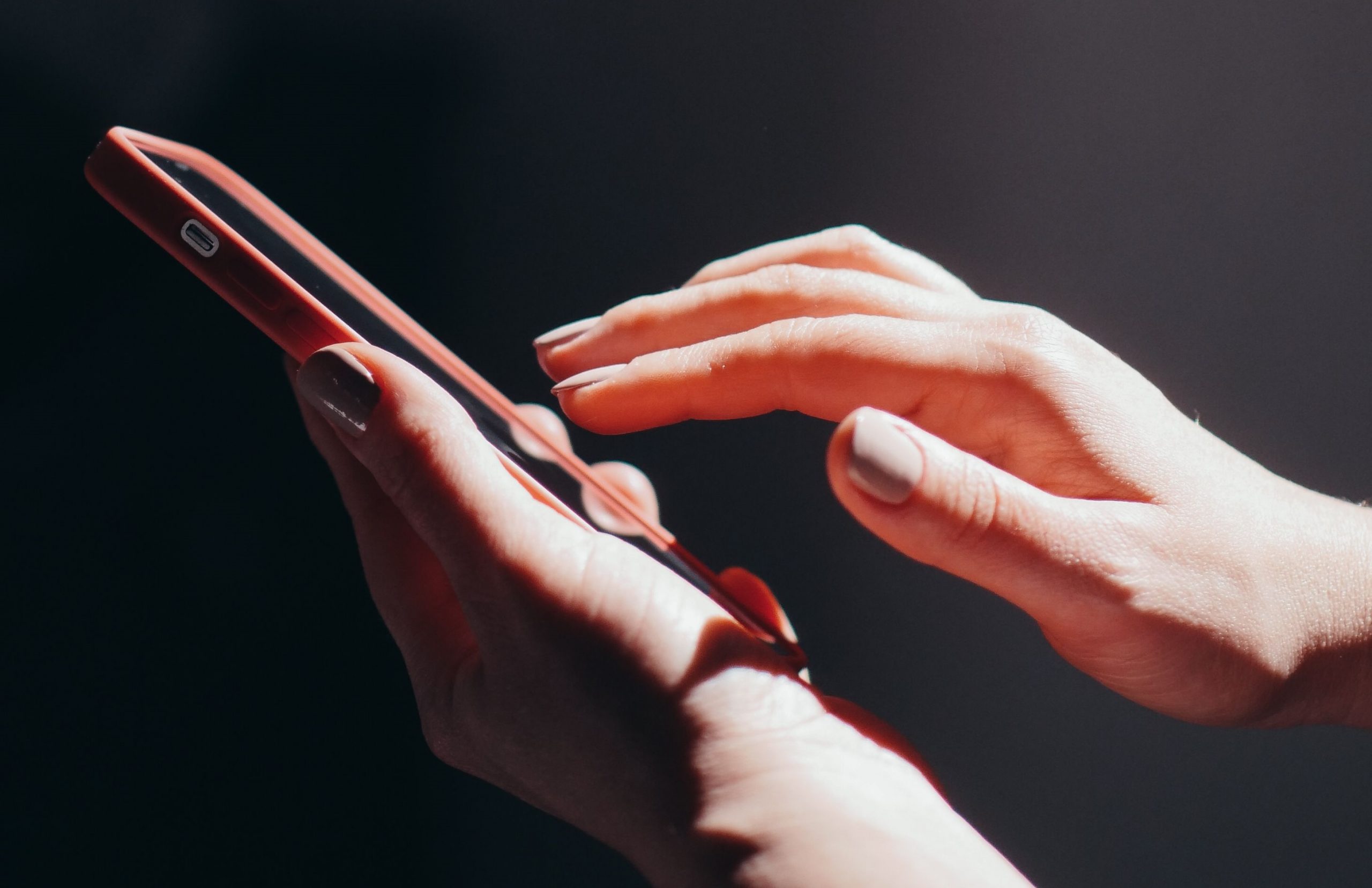 Registro celular con CURP: banca advierte límites en apps si no se vincula la línea